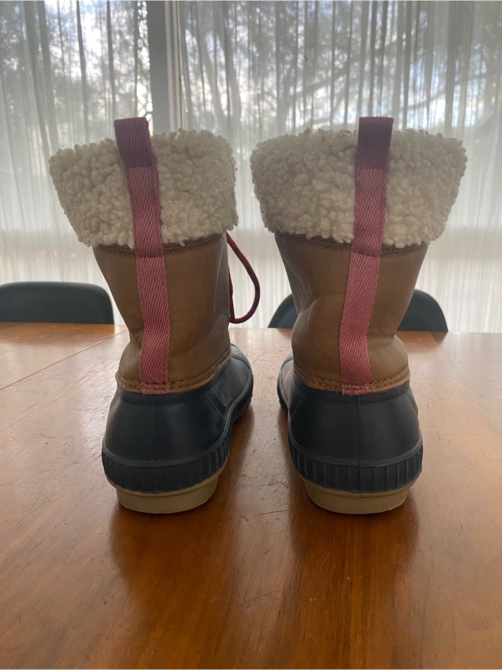 Gap Sherpa-Lined Women’s Duck Boots | Winter Snow Boots - Picture 6 of 14